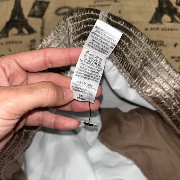 Victoria'S Secret Sport NWT! Bronze Metallic Cargo Jogger Pants Size L - Picture 7 of 15